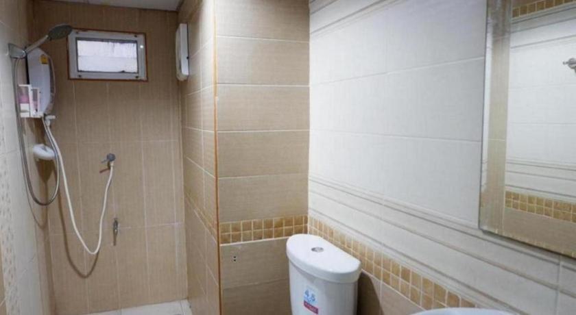 Chic Hotel Suratthani Surat Thani Luaran gambar